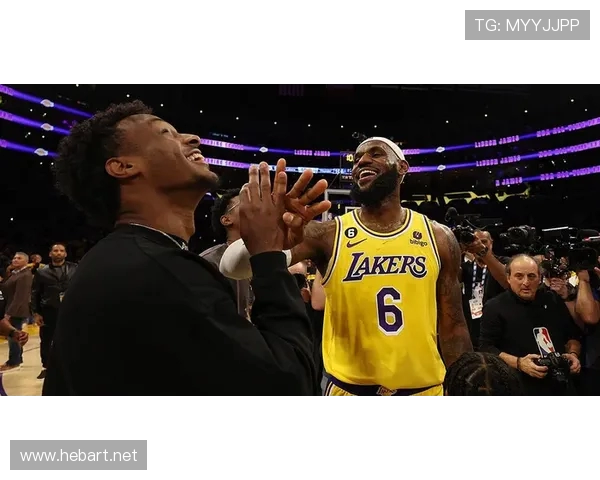 克莱汤普森正式加盟独行侠